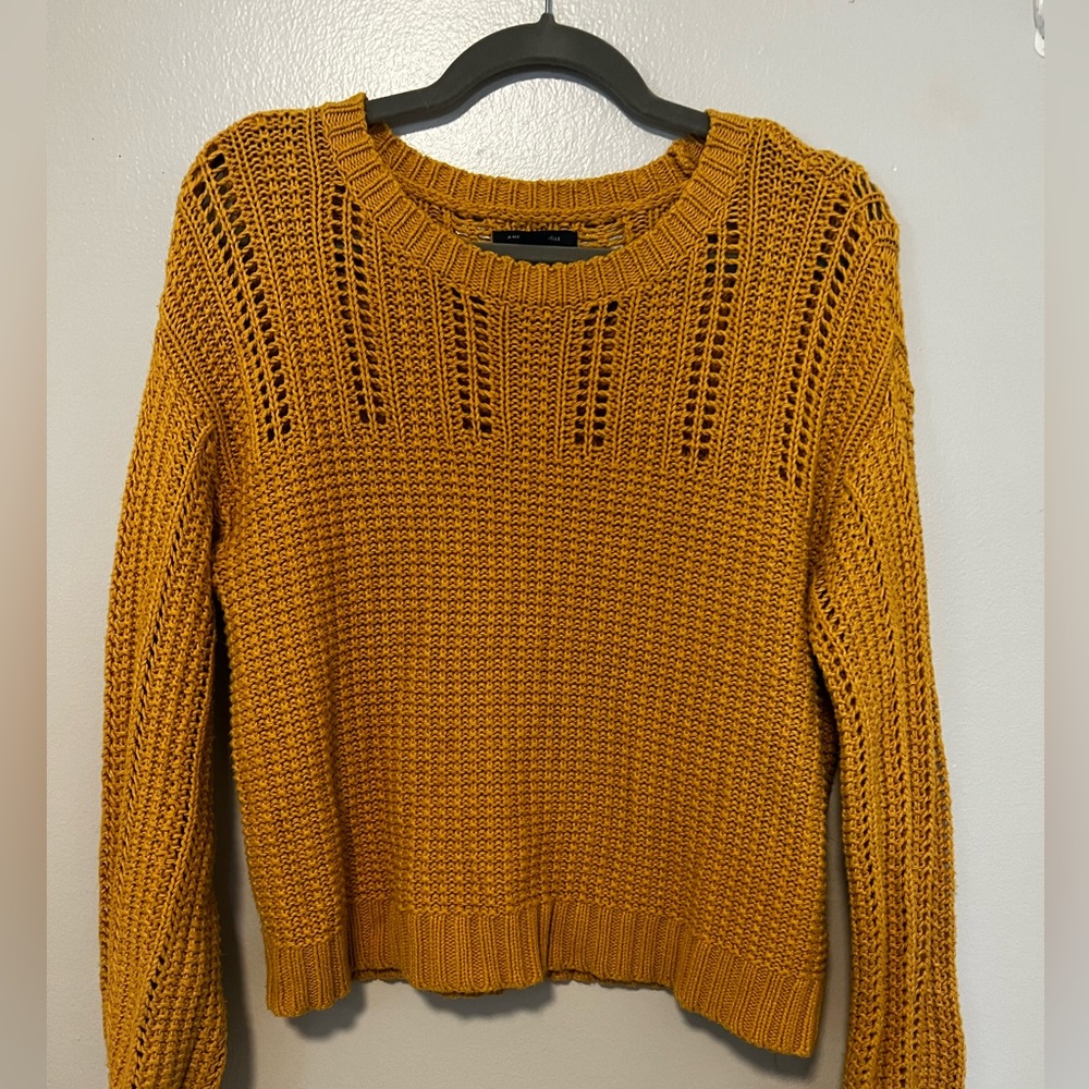 American eagle sweater
